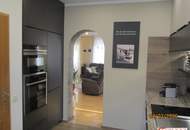 Traumhafter Bungalow vollunterkellert mit Fitness und Kino, perfekt und gepflegt mit wunderbaren Garten