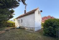 Baugrundstück mit kleinem Haus – ca. 548 m² Grundstück mit Entwicklungspotenzial