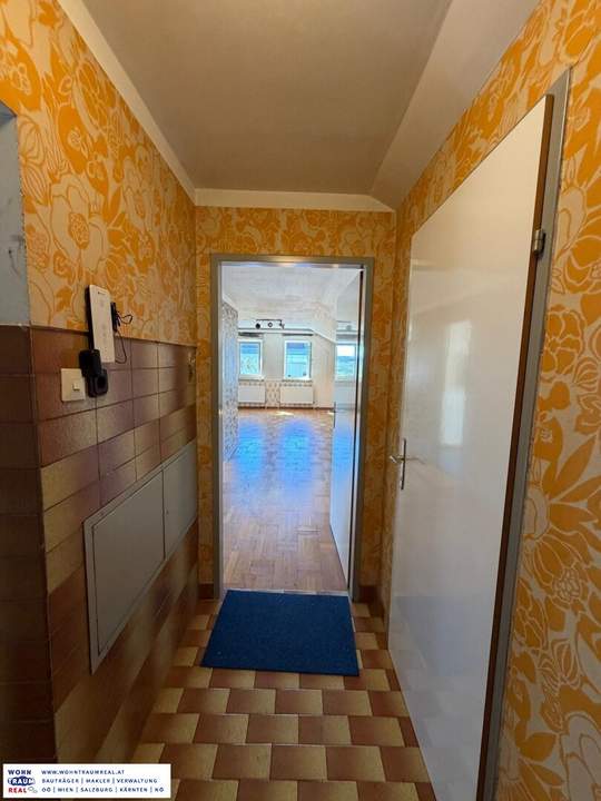 Dachgeschosswohnung zu vermieten