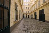 Unbefristet vermietete 5 Zimmer Wohnung im 1. Bezirk - Burggarten und Mariahilfer Straße ums Eck!