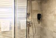 Perfekt aufgeteilte kleine Penthouse Wohnung