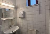 1060! City Office mit Balkon direkt auf der Mariahilfer Straße!