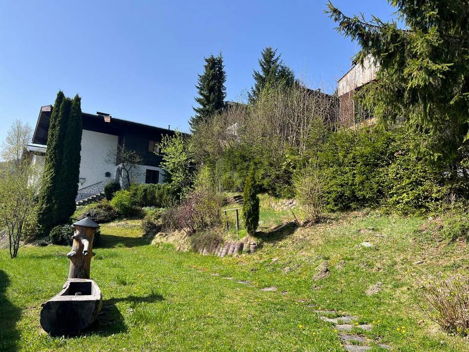 TRAUMLAGE MIT SENSATIONELLEM AUSBLICK UND SEHR VIEL POTENTIAL