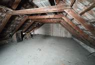 Sanierungsbedürftiges Haus mit Garten &amp; Ausbaupotenzial (Dachboden) zu verkaufen!