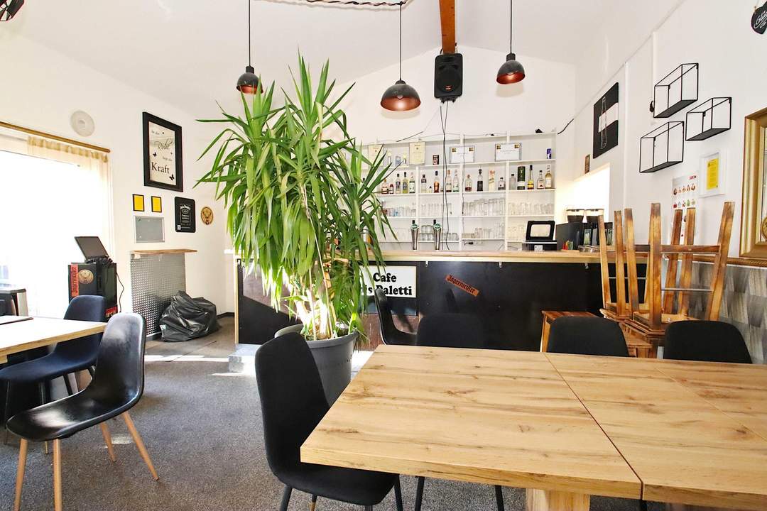 Cafe mit großzügigem Gastgarten | IMS IMMOBILIEN KG