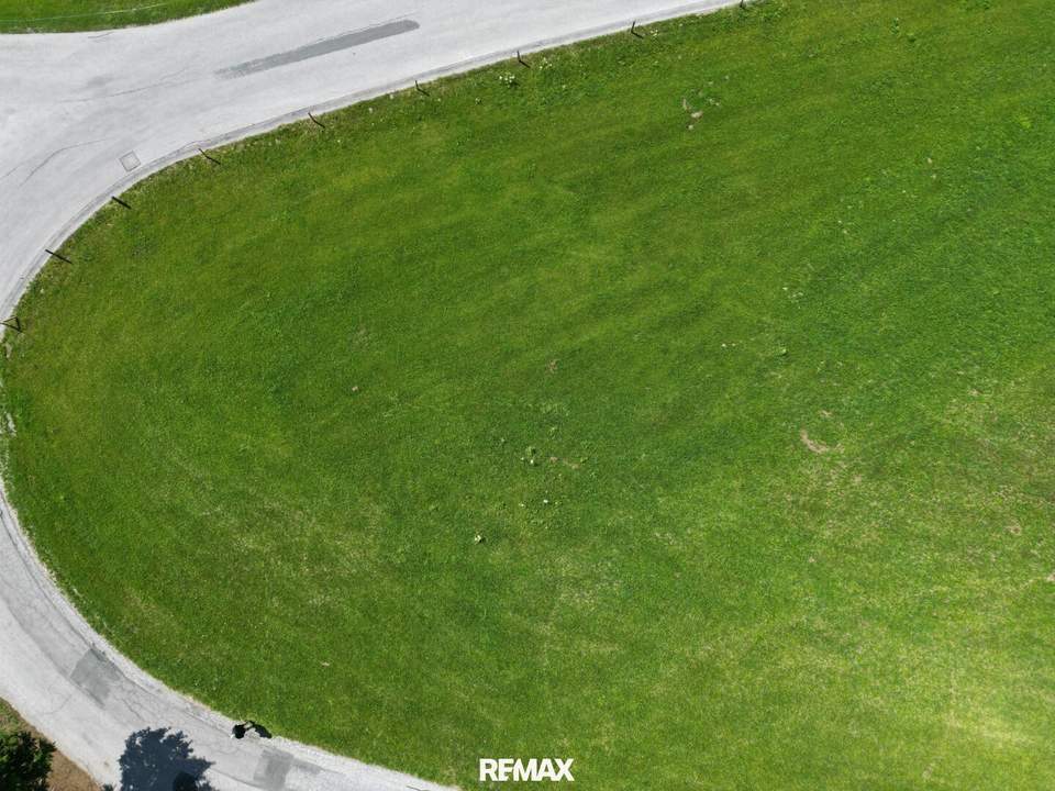 Baugrundstück mit Dachsteinblick – 1.000 m² Lebensqualität in Filzmoos