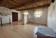 Historisches Bauernhaus in idyllischer Lage mit 12.640m² Grund