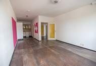 Nette 2-Zimmer-Wohnung mit Loggia nähe Klinikum