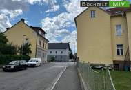 Altbau-Villa mit prunkvoller Fassade in Knittelfeld zur Sanierung mit Garten und Parkplatzmöglichkeiten