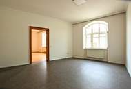 HISTORISCHES FLAIR &amp; VIEL PLATZ! 3-Zimmerwohnung-Top 4!