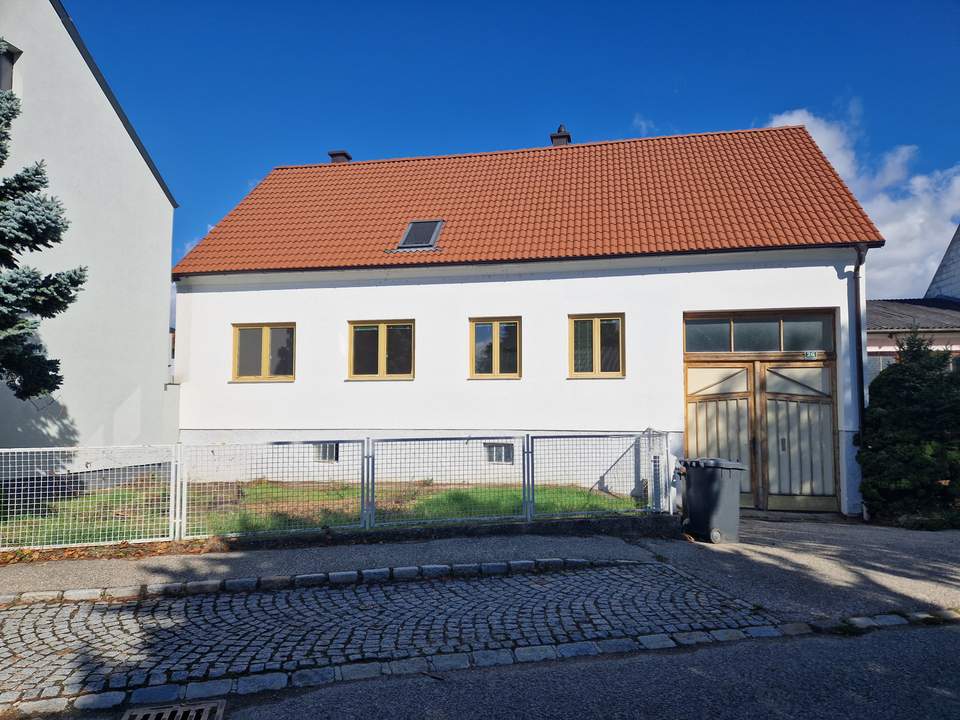 TOLLES MIETHAUS, GALERIE UND GROSSER GARTEN INKLUSIVE IN FRAUENDORF AN DER AU