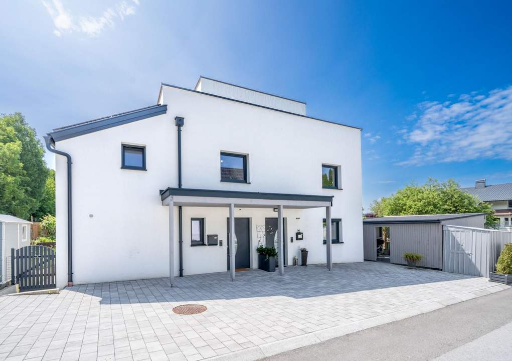 Heimat auf drei Ebenen - Lichtdurchflutete Maisonette Wohnung mit großen Terrassen