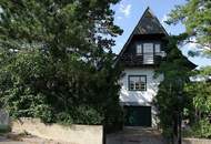 Historisches Holzhaus in TRAUMLAGE (saniert 2009) mit wunderschönem Garten und Blick auf die Burg Liechtenstein!