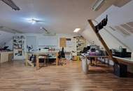 Attraktives Mischobjekt: Wohnen & Gewerbe! Großes Haus mit traumhaften Ausblick wo andere Urlaub machen.