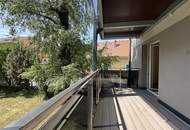 Helle 2-Zimmer-Wohnung mit Extraküche und großem Balkon mit Gartenblick