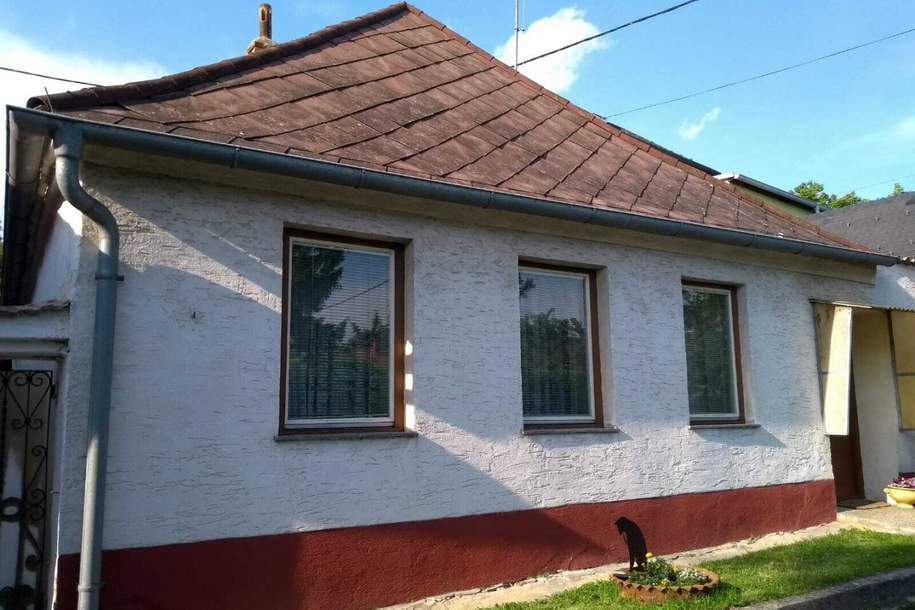 NEUER PREIS !!! Attraktive Gelegenheit für Käufer mit Blick für Potenzial – Einfamilienhaus mit Nebengebäude in Karlsdorf, Haus-kauf, 58.000,€, 2052 Hollabrunn