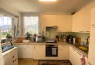 2-ZIMMER MIT WUNDERSCHÖNEM BLICK INS GRÜNE