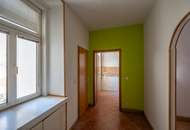 ++NEU++ 3-Zimmer ALTBAUWOHNUNG (sanierungsbedürftig) in ruhiger Lage!