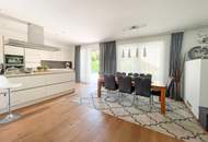 Elegantes Einfamilienhaus / Pool und vielen exklusiven Extras!