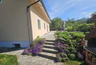 Ein- oder Zweifamilienhaus in bester Wohnqualität mit Garten und Carport in Toplage!