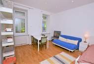 Charmante 1-Zimmer-Altbauwohnung mit Balkon in Hofruhelage