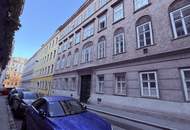 RARITÄT in TRAUMLAGE: in dieser klimatisierten DG-Wohnung mit 15m² Terrasse wohnt die Kreativität!