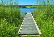 Am Obertrumer See: Badegrundstück mit Steg, Boje &amp; Weinfass!