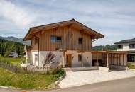 Traditionelles Einfamilienhaus mit Bergblick