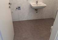 2-Zimmer-Wohnung Neubau inkl Komplettküche, Balkon Außenflächen und Kellerabteil - Kagraner Platz U1 vor der Türe / Aussicht Wiener Hausberge /