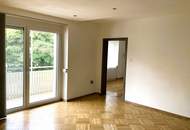 4-ZIMMER-WOHNUNG mit BALKON - ruhige & zentrumsnahe Lage