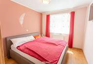 Preis angepasst – neuwertiger Neubau-Bungalow in Gmünd mit Pool