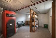 *** Charmantes teilsaniertes Landanwesen mit 10.978 m² Grund – Ruhe, Natur und vielseitige Nutzungsmöglichkeiten nur wenige Minuten zum grünen See ***