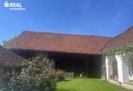sREAL- LANDLEBEN MIT CHARAKTER - Historisches Bauernhaus mit Scheune, Backstube, Pool und 1.296 m² Grund