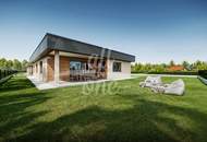 *Neubau* Bungalowtraum mit Garten, Terrasse & Ausblick – Nähe Velden