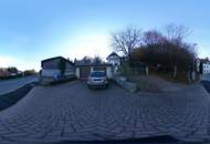 Haus mit zwei Wohneinheiten und Gartenidylle