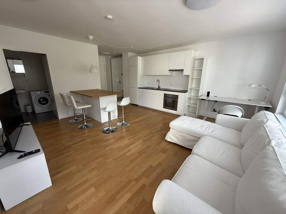 gepflegte 2 Zimmer Wohnung mit Deckenkühlung in der Nähe von U3 Kendlerstraße