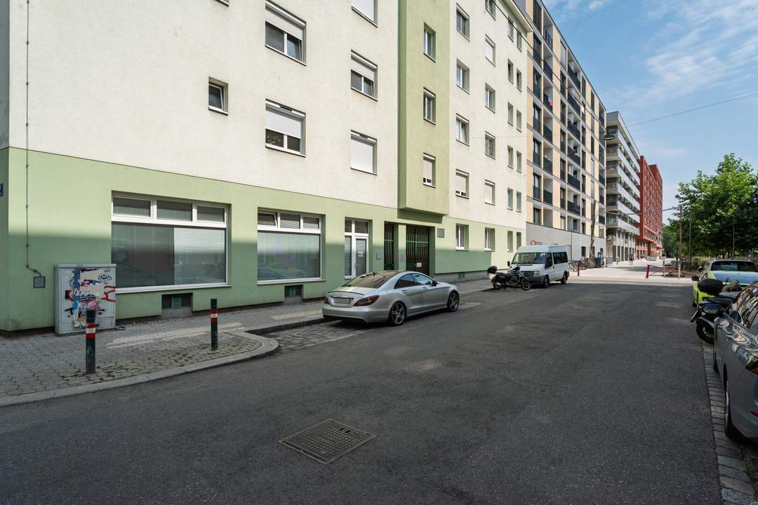 Großzügige 2-3 Zimmer Wohnung in 1030 Wien, 3. Etage, 95,89 m², sanierungsbedürftig!