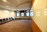 +++ ZENTRALE LAGE +++ Lichtdurchflutetes Büro in gut angebundener Lage