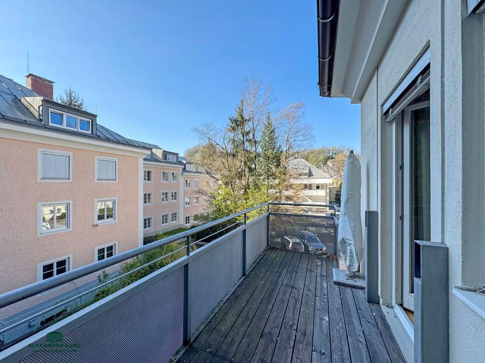 Attraktive Stadtwohnung mit Balkon in Top-Lage