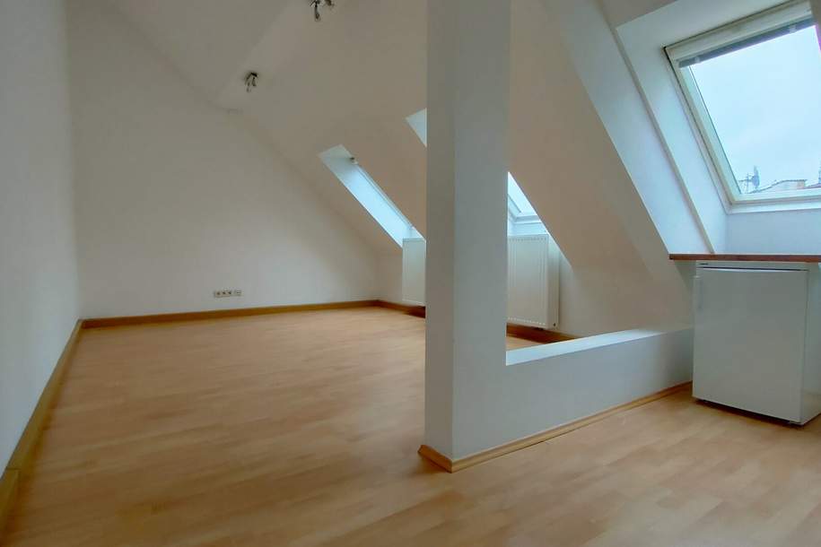 ! Nettes, helles 1 1/2 Zimmer Dachstudio - Hofruhelage, U4/6 Nähe !, Wohnung-miete, 660,00,€, 1200 Wien 20., Brigittenau