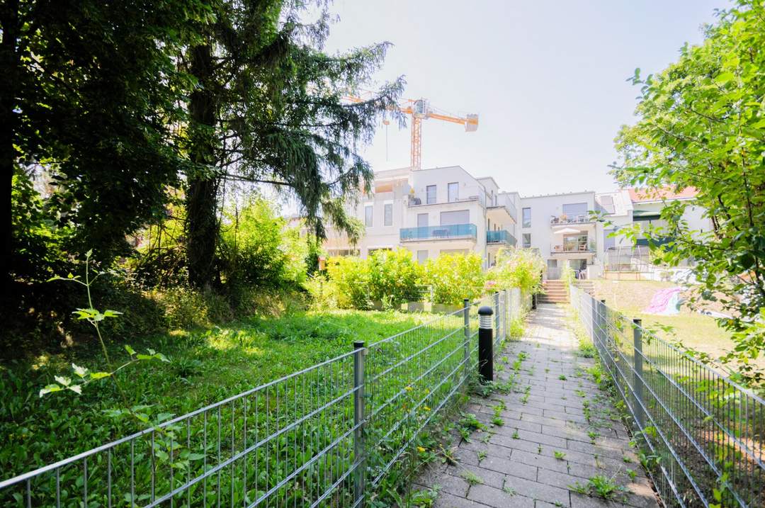 2-ZIMMER DG-WOHNUNG MIT GARTEN IN 1140 WIEN