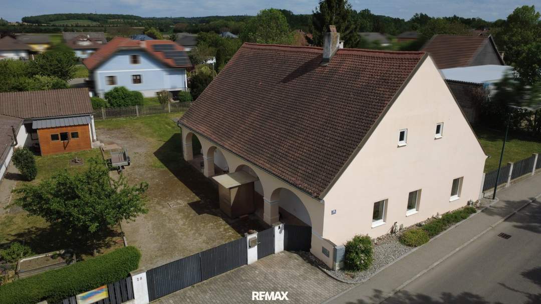 Liegenschaft mit Potenzial in Herzogenburg mit Haupthaus und Nebengebäude