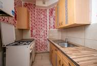 ++NEU++ ruhige 2-Zimmer Altbau-Wohnung, viel Potenzial!