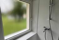 Modernisiert - hochwertig - durchdacht: diese 2,5-Zimmer Wohnung in hervorragender Lage überzeugt mit stilvoller Sanierung, ebenerdiger Dusche, hochwertigen Böden und viel Stauraum im großzügigen Kellerabteil - perfekt für Paare oder kleine Familien!