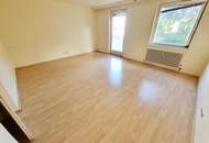 Absolute Grün- und Ruhelage! Gebraucht. Gepflegt. Geliebt! Perfekt aufgeteilte 3-Zimmer + separate Küche / 2 Balkone / Viele Möglichkeiten! Ruhig wohnen, gut leben!