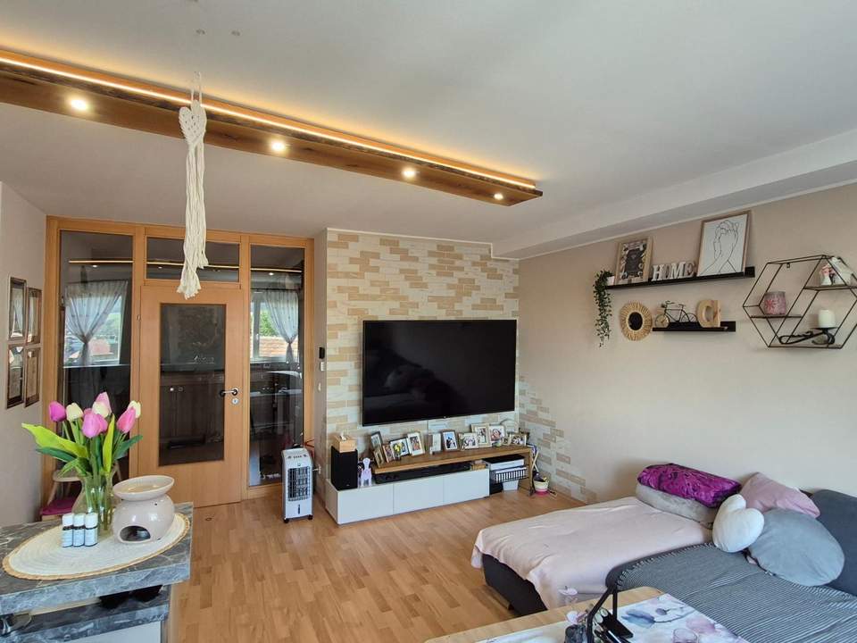 "IN KAUFABWICKLUNG!" KAUFEN &amp; EINZIEHEN: SCHÖNE MAISONETTEWOHNUNG IM ZENTRUM VON NEULENGBACH