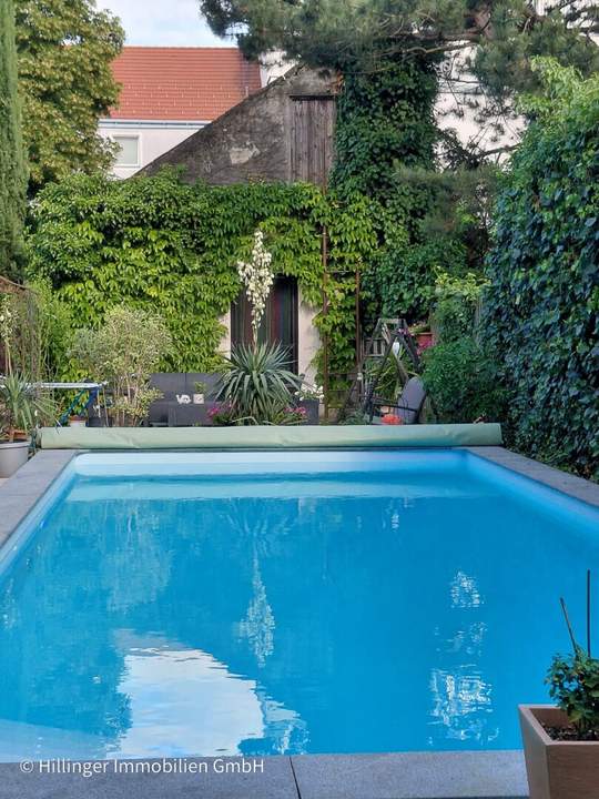 Anleger aufgepasst! Mach 2 aus 1 oder WG mit 4 Zimmern mit Pool-Benützung!