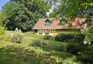 Repräsentative Villa in Zwettl mit 2137 m² Grundstück - Wohnen und Arbeiten stilvoll vereint