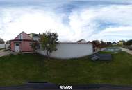 Charmantes Einfamilienhaus mit Pool