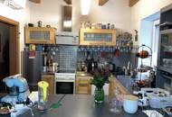 Wohnen wie in Schweden mit großem hellen Atelier!